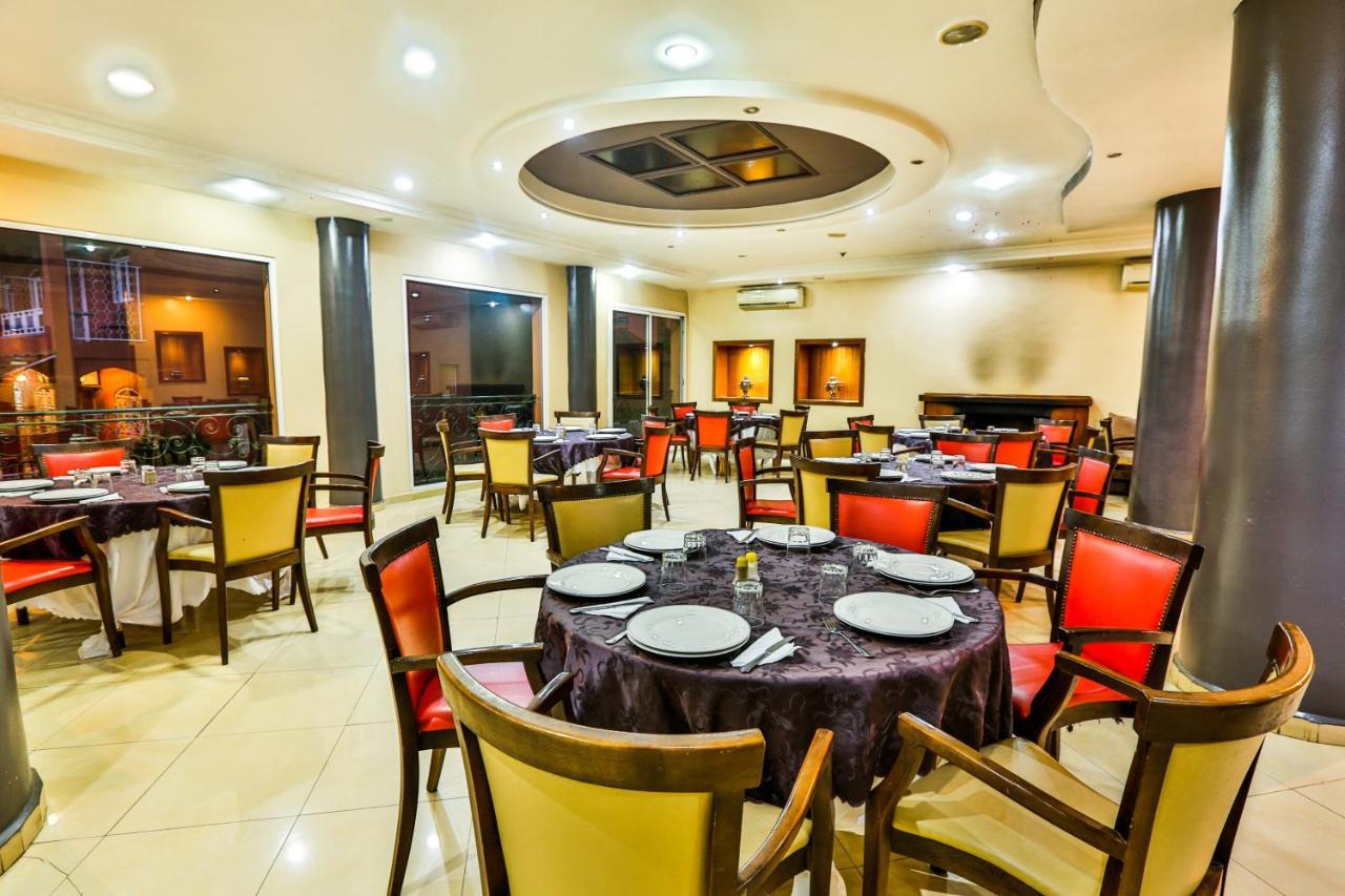 Complexe El Bassatine Hotel Beni Mellal Exterior foto