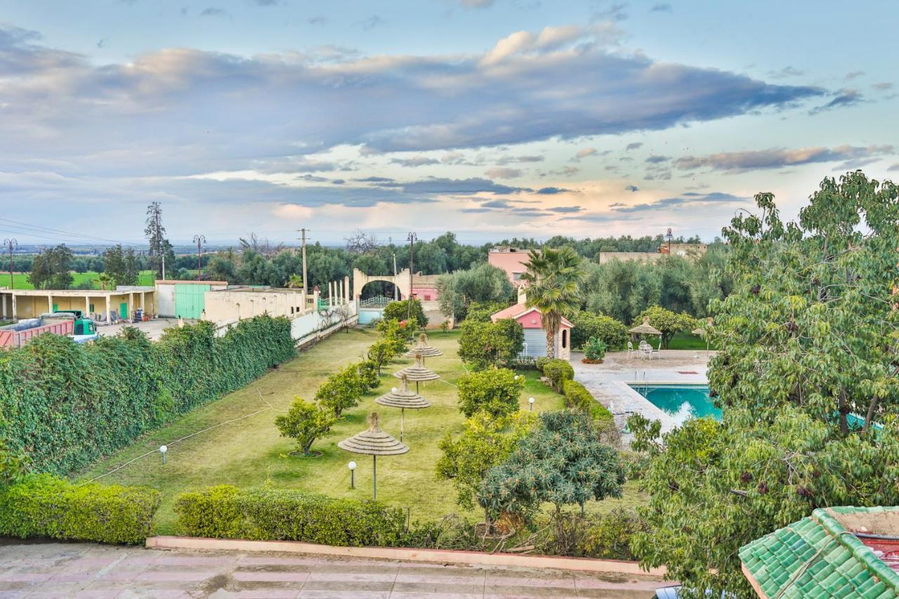 Complexe El Bassatine Hotel Beni Mellal Exterior foto