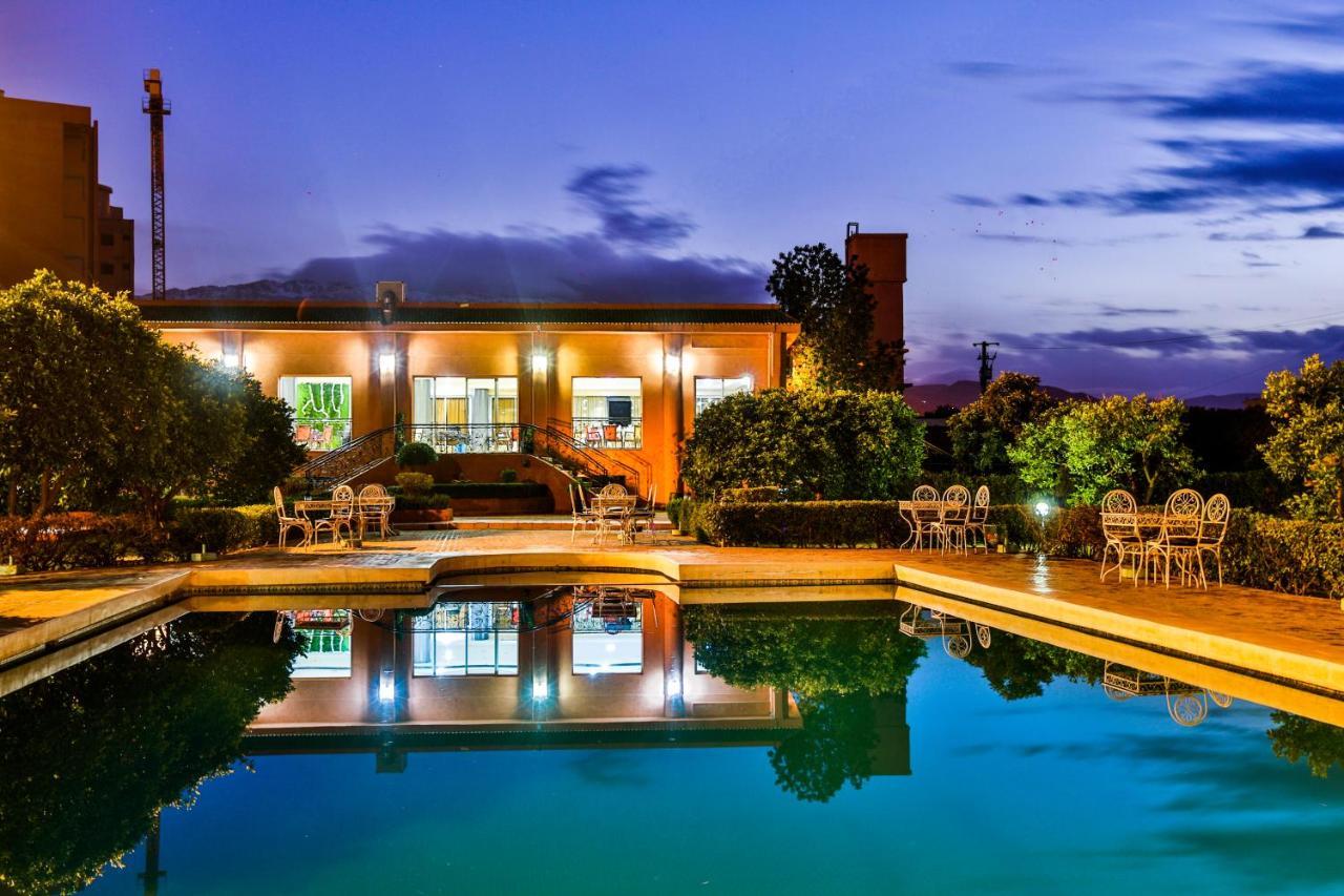 Complexe El Bassatine Hotel Beni Mellal Exterior foto
